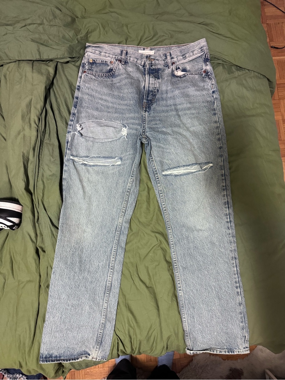 TopShop Blue Distressed “Dad” Jeans W34/L32